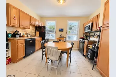 15 Caroline Ave, Clifton, NJ 07011 - Photo 18