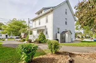 34 N Richards Ave, Somerville, NJ 08876 - Photo 2