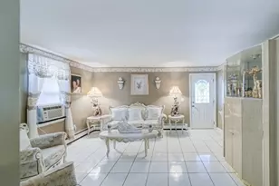 34 N Richards Ave, Somerville, NJ 08876 - Photo 6