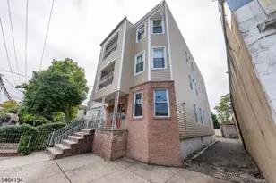590 Hawthorne Ave, Irvington, NJ 07112 - Photo 2