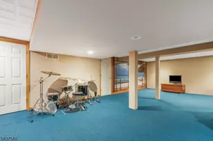 6 Varnon Ct, Hillsborough Township, NJ 08844 - Photo 36