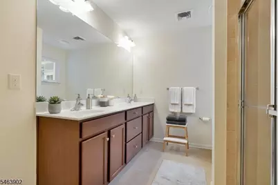 308 Rotando Way, Morris Plains, NJ 07950 - Photo 10