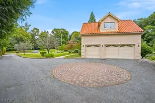 1 Dimmig Ct, Upper Saddle River, NJ 07458 - Photo 42