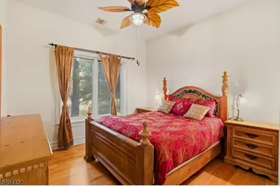 1 Dimmig Ct, Upper Saddle River, NJ 07458 - Photo 10