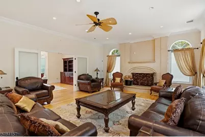 1 Dimmig Ct, Upper Saddle River, NJ 07458 - Photo 6