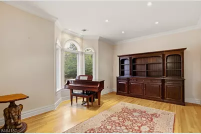 1 Dimmig Ct, Upper Saddle River, NJ 07458 - Photo 16