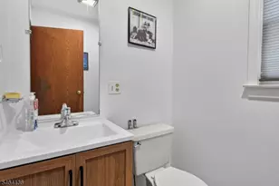 48 Kingswood Rd, Branchburg Township, NJ 08876 - Photo 10