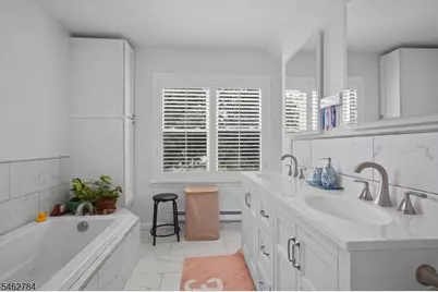 35 Clinton St, Bloomfield, NJ 07003 - Photo 26