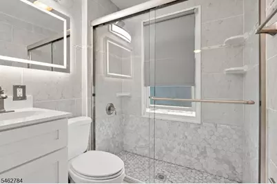 35 Clinton St, Bloomfield, NJ 07003 - Photo 30