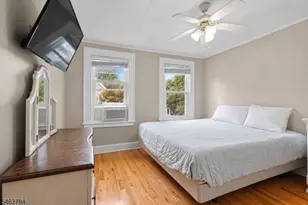 35 Clinton St, Bloomfield, NJ 07003 - Photo 32