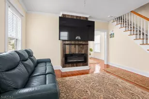 35 Clinton St, Bloomfield, NJ 07003 - Photo 6