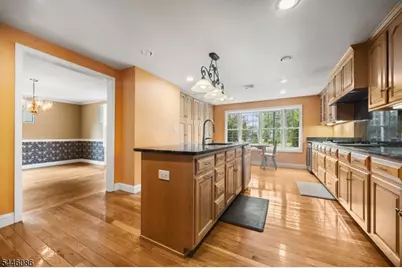 44 Hughes Ln, Watchung, NJ 07069 - Photo 4