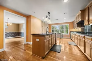 44 Hughes Ln, Watchung, NJ 07069 - Photo 4