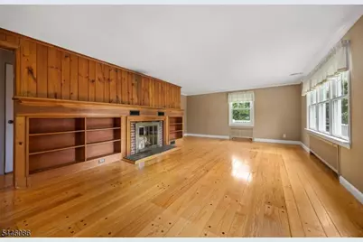 44 Hughes Ln, Watchung, NJ 07069 - Photo 12