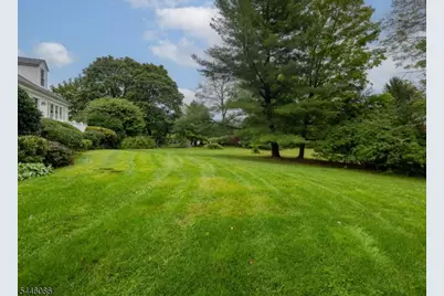 44 Hughes Ln, Watchung, NJ 07069 - Photo 32