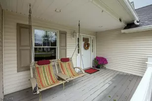 44 Hughes Ln, Watchung, NJ 07069 - Photo 2