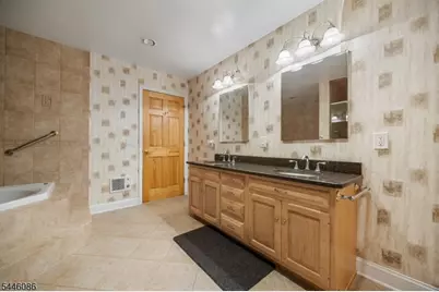 44 Hughes Ln, Watchung, NJ 07069 - Photo 20