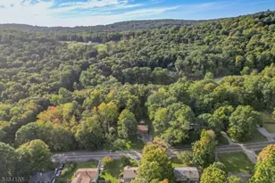 52 Lounsberry Hollow Rd, Vernon, NJ 07461 - Photo 46