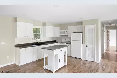 52 Lounsberry Hollow Rd, Vernon, NJ 07461 - Photo 6