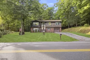 52 Lounsberry Hollow Rd, Vernon, NJ 07461 - Photo 28