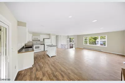 52 Lounsberry Hollow Rd, Vernon, NJ 07461 - Photo 4