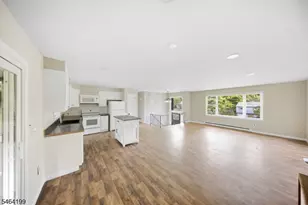 52 Lounsberry Hollow Rd, Vernon, NJ 07461 - Photo 4