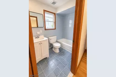 138 Orchard St #2, Elizabeth, NJ 07208 - Photo 4