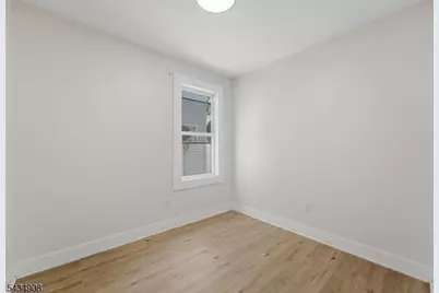148 N 15th St, East Orange, NJ 07017 - Photo 6
