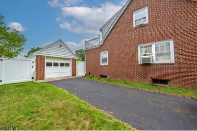 668 Greenbrook Rd, North Plainfield, NJ 07063 - Photo 24