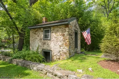 31 Water St, Tewksbury Township, NJ 08858 - Photo 2