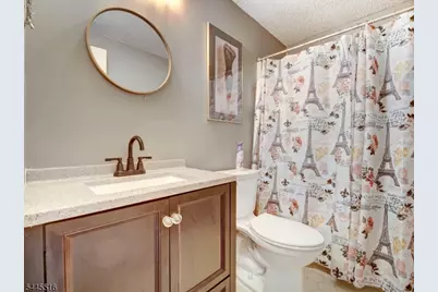 71 Ridge St, City Of Orange Twp., NJ 07050 - Photo 14