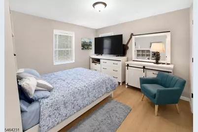 538 Cicilia Pl, Scotch Plains Township, NJ 07076 - Photo 6