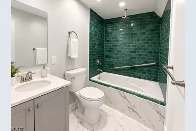 538 Cicilia Pl, Scotch Plains Township, NJ 07076 - Photo 12