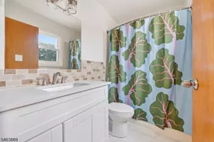 23 Wellington Ct, Sayreville, NJ 08872 - Photo 8