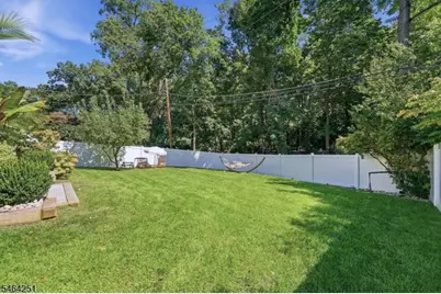 11 Marquette Rd, Montclair, NJ 07043 - Photo 42