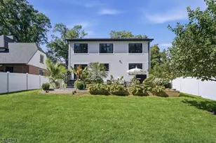 11 Marquette Rd, Montclair, NJ 07043 - Photo 44