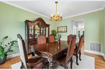 9 Inwood Ter, Fairfield, NJ 07004 - Photo 8