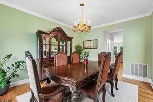 9 Inwood Terrace, Fairfield, NJ 07004 - Photo 8