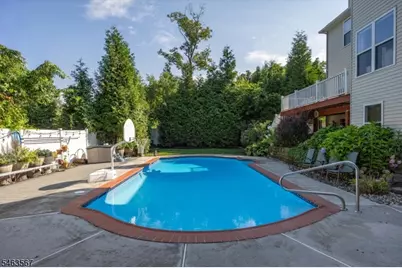9 Inwood Ter, Fairfield, NJ 07004 - Photo 40