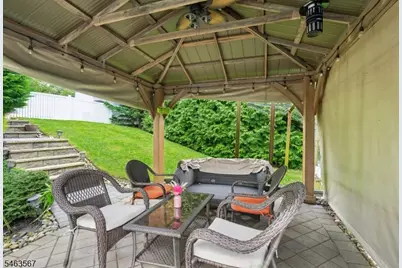 9 Inwood Ter, Fairfield, NJ 07004 - Photo 42