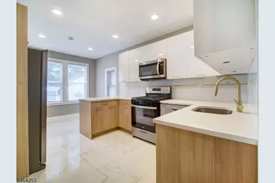 76 Mission St, Montclair Twp., NJ 07042 - Photo 8