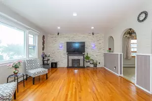 34 Meadow Ln, Clifton, NJ 07012 - Photo 4
