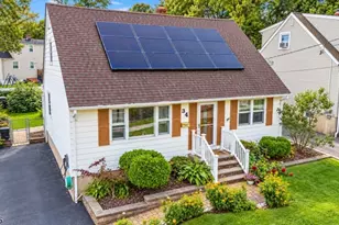 34 Meadow Ln, Clifton, NJ 07012 - Photo 2