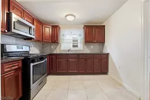 231 Renner Ave, Newark, NJ 07112 - Photo 10