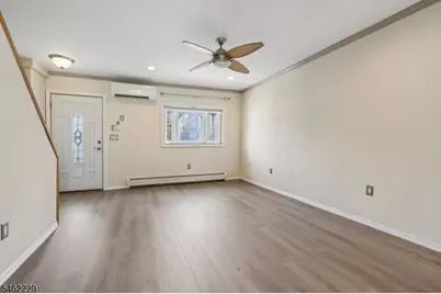 133 1/2 Prospect Ave, Bayonne, NJ 07002 - Photo 6