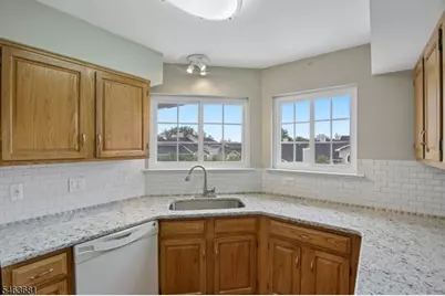 8 Bentley Court, Bedminster Township, NJ 07921 - Photo 18