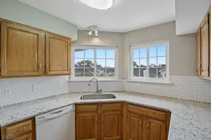 8 Bentley Ct, Bedminster Township, NJ 07921 - Photo 18