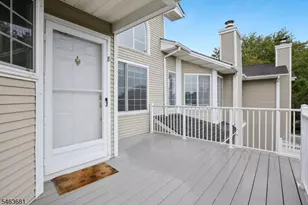 8 Bentley Ct, Bedminster Township, NJ 07921 - Photo 2