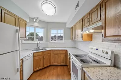 8 Bentley Court, Bedminster Township, NJ 07921 - Photo 20