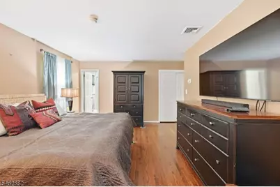 33 Celtic Way, Parsippany, NJ 07054 - Photo 18